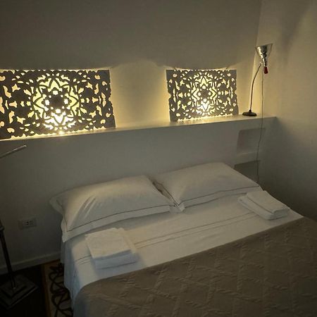 B&B Casa Di Leo Brindisi Bagian luar foto